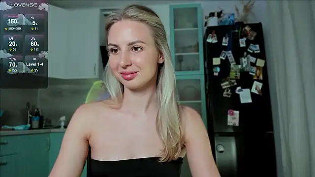 Snapshot of Sp1cyme chatting on 12-16-24, 04:27 Sp1cyme online show from 12-16-24, 04:27