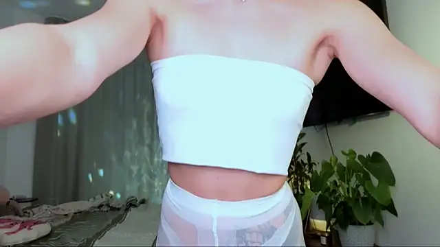 Snapshot of Sp1cyme chatting on 09-22-25, 04:42 Sp1cyme online show from 09-22-25, 04:42