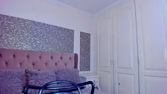 IssadoraJames online show from 09-27-25, 02:11