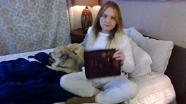 PhatAssBlond online show from 12-17-24, 06:31