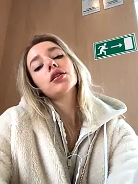 SSSATIVA model online show from 11-02-25, 12:35