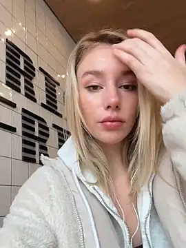 SSSATIVA model online show from 11-06-25, 02:01