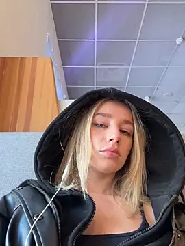 SSSATIVA model online show from 11-16-25, 02:50