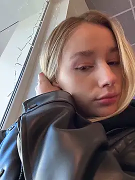 SSSATIVA model online show from 11-19-25, 04:34