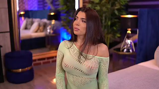 NicoleCellini online show from 01-08-25, 07:03