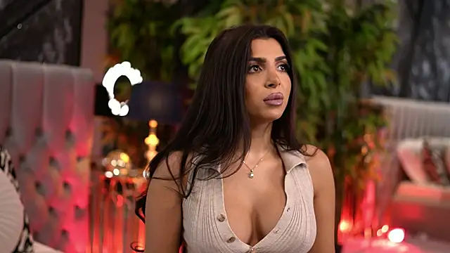 NicoleCellini online show from 12-19-25, 07:32