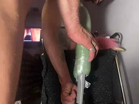 Amarok39 online show from 12-13-24, 01:01