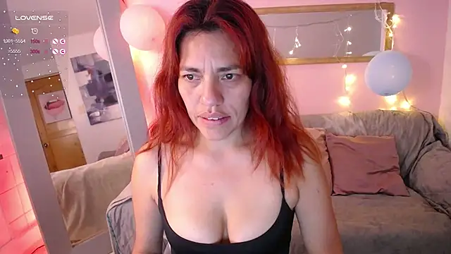 lia huan online show from 12-17-24, 12:54