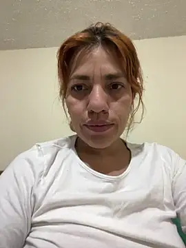 lia huan online show from 03-18-25, 02:04