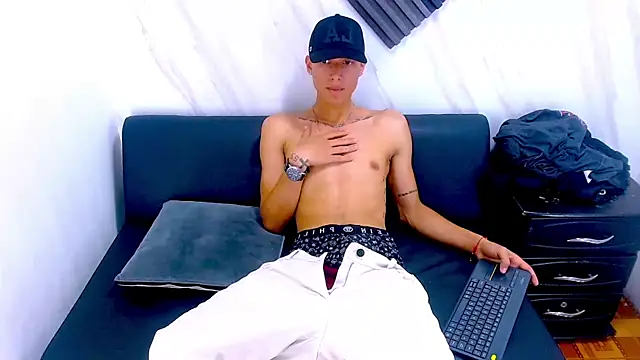 james bronow online show from 01-08-26, 07:49