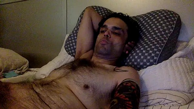 Snapshot of GForceSavage chatting on 09-08-25, 04:17 GForceSavage online show from 09-08-25, 04:17