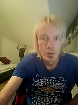 Snapshot of Julien_emperor chatting on 01-04-25, 07:13 Julien emperor online show from 01-04-25, 07:13