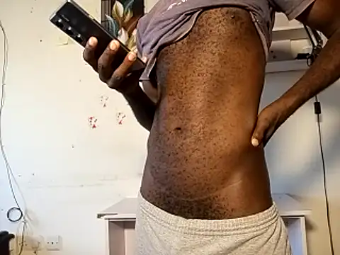 Snapshot of Moteroxz chatting on 02-13-26, 04:52 Moteroxz online show from 02-13-26, 04:52