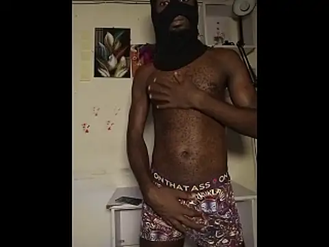 Snapshot of Moteroxz chatting on 02-15-26, 04:09 Moteroxz online show from 02-15-26, 04:09