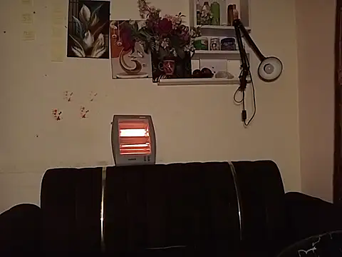 Snapshot of Moteroxz chatting on 02-28-26, 03:51 Moteroxz online show from 02-28-26, 03:51