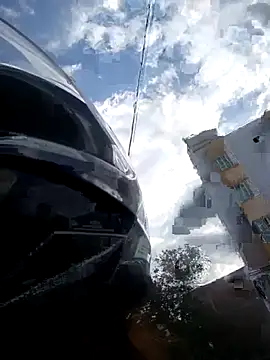 Snapshot of MiaStor chatting on 10-14-25, 09:37 MiaStor online show from 10-14-25, 09:37