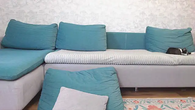 milly ross online show from 10-22-25, 07:19