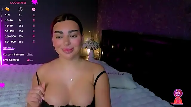 babyleilaa online show from 12-20-25, 12:01