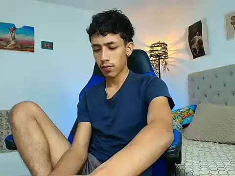 Snapshot of Ostin18hot chatting on 11-26-25, 02:56 Ostin18hot online show from 11-26-25, 02:56