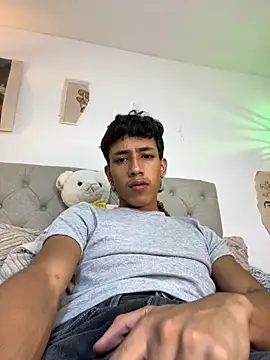 Ostin18hot online show from 12-03-25, 05:15