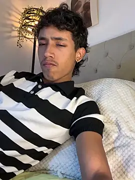 Ostin18hot online show from 12-21-25, 02:08