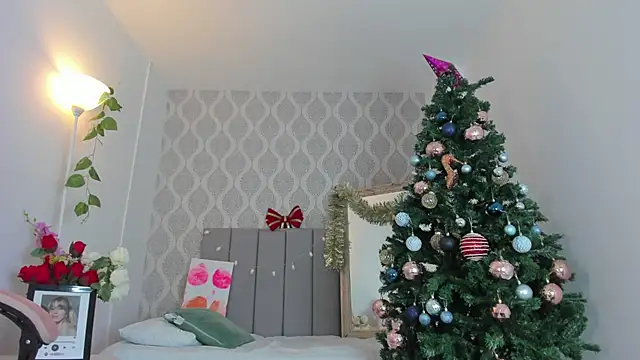 Adria ross online show from 12-28-24, 04:41