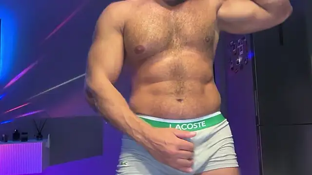 Snapshot of KarlosRichi chatting on 11-05-25, 03:12 KarlosRichi online show from 11-05-25, 03:12