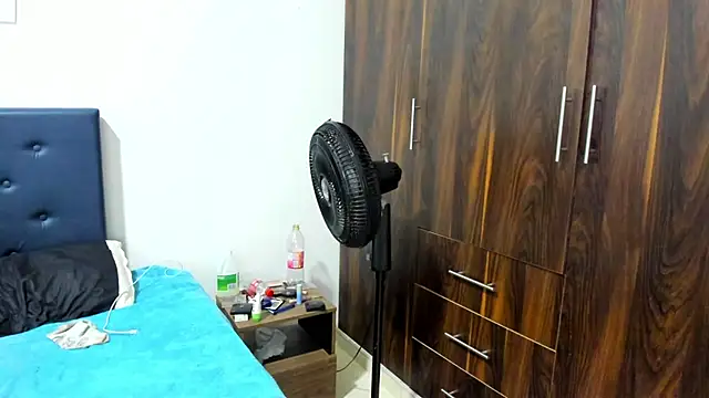 Snapshot of brenda_sofia2 chatting on 11-10-25, 04:17 brenda sofia2 online show from 11-10-25, 04:17