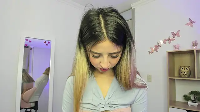 Snapshot of Natasna2 chatting on 02-11-25, 04:11 Natasna2 online show from 02-11-25, 04:11