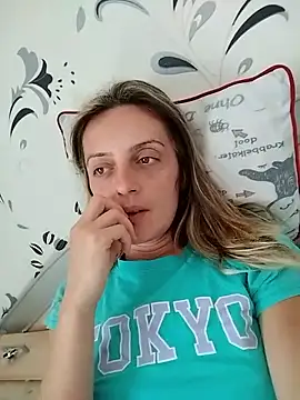 Snapshot of SophyGirl chatting on 09-23-25, 12:19 SophyGirl online show from 09-23-25, 12:19