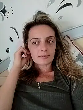 Snapshot of SophyGirl chatting on 09-25-25, 11:36 SophyGirl online show from 09-25-25, 11:36