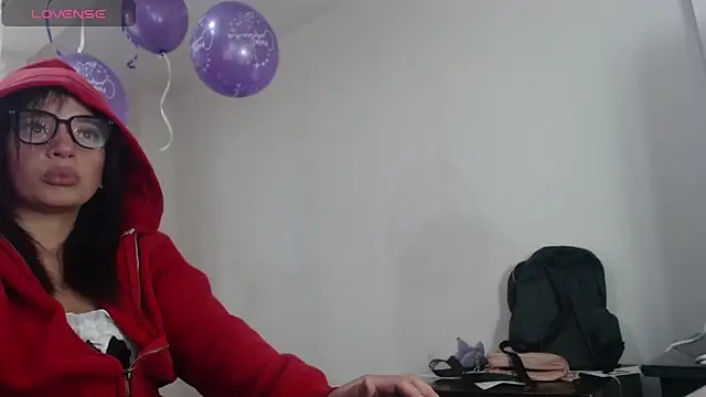 angelie 3 online show from 11-04-25, 04:44