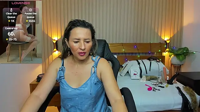 luciana ballesteros  online show from 12-22-24, 01:00