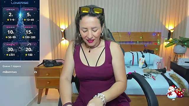 luciana ballesteros  online show from 12-26-24, 12:38
