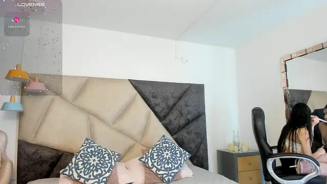 FaloonRoussel online show from 10-23-25, 06:17