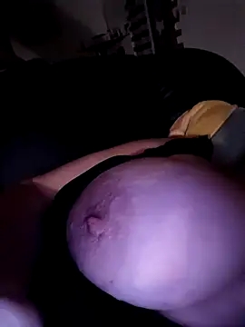 Snapshot of poussychats chatting on 02-23-25, 07:17 poussychats online show from 02-23-25, 07:17