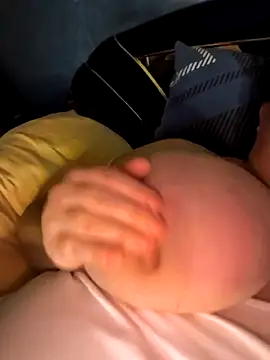 Snapshot of poussychats chatting on 10-02-25, 08:27 poussychats online show from 10-02-25, 08:27