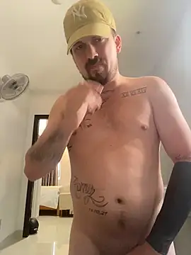 Tremblay Simard online show from 04-10-26, 05:34