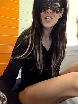 EmySkinny85 online show from 12-30-24, 09:29