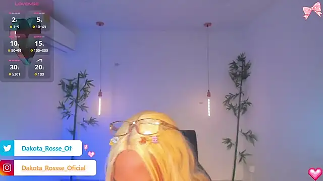 DakotaRosee online show from 12-01-24, 06:52