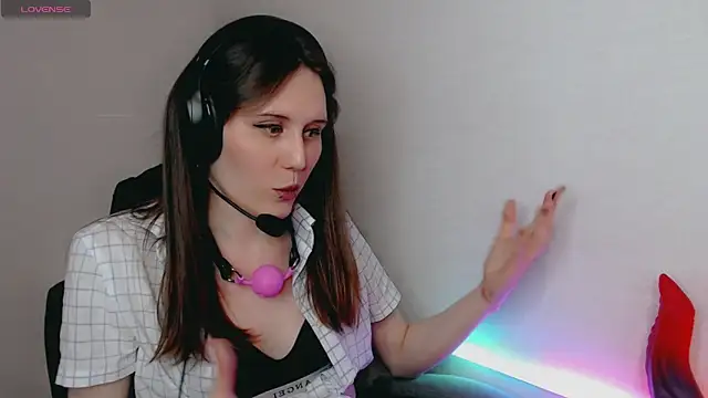 tracy cooper online show from 12-24-24, 01:59