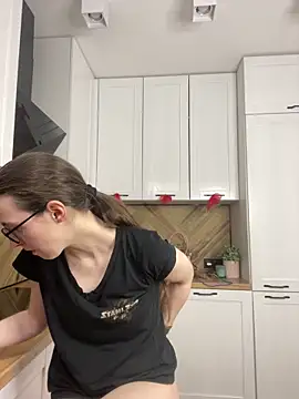 MartiniiSelenna online show from 04-08-26, 05:51