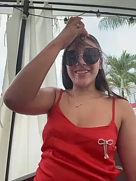 Snapshot of Rose-euphoria chatting on 11-02-25, 01:46 Rose-euphoria online show from 11-02-25, 01:46