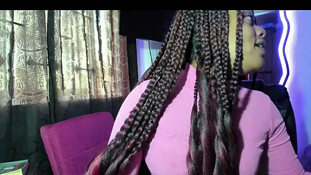 ladyrd1 online show from 12-19-25, 08:27