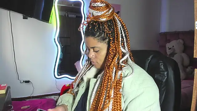 ladyrd1 online show from 02-14-26, 11:01