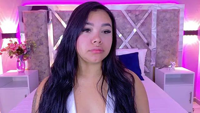 MarianaGarciaa   online show from 10-02-25, 07:21