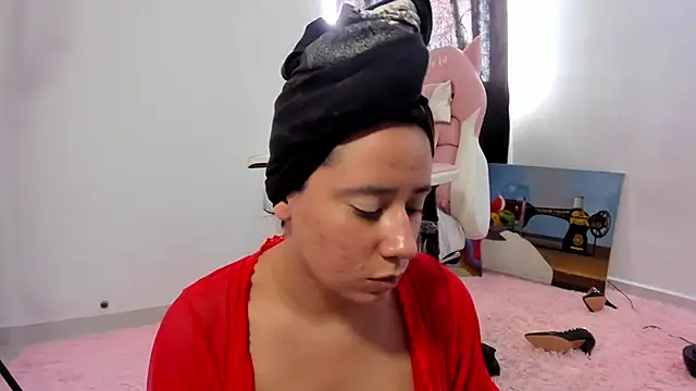 lovely kitt online show from 02-04-25, 09:31