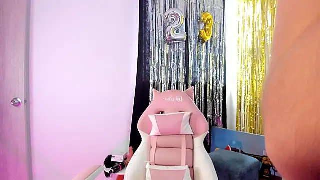 lovely kitt online show from 02-08-25, 05:29