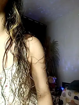 lovely kitt online show from 10-31-25, 01:39