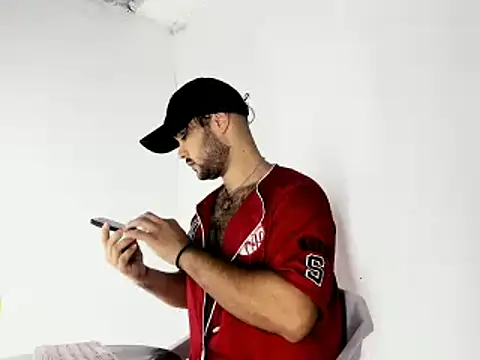 Sebas-hott online show from 10-17-25, 10:23